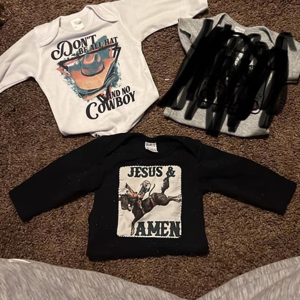 Long sleeve shirts